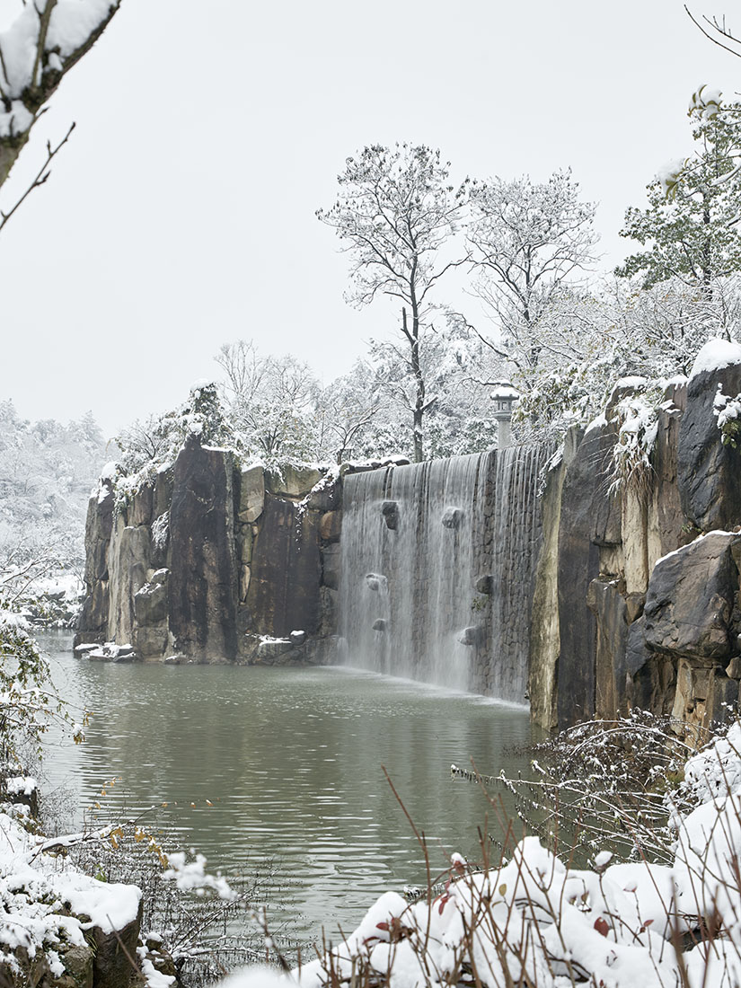 1566805810615784.jpg 替换最后的雪景图(入口区跌水).jpg